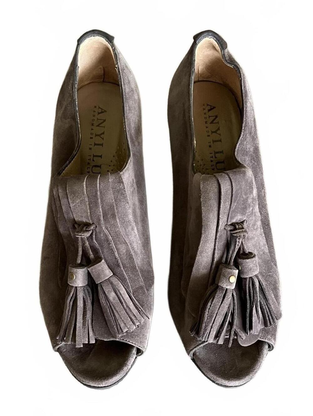 Anyi Lu Gray Suede Tassel Peep Toe Wedge Sandals Size 6.5